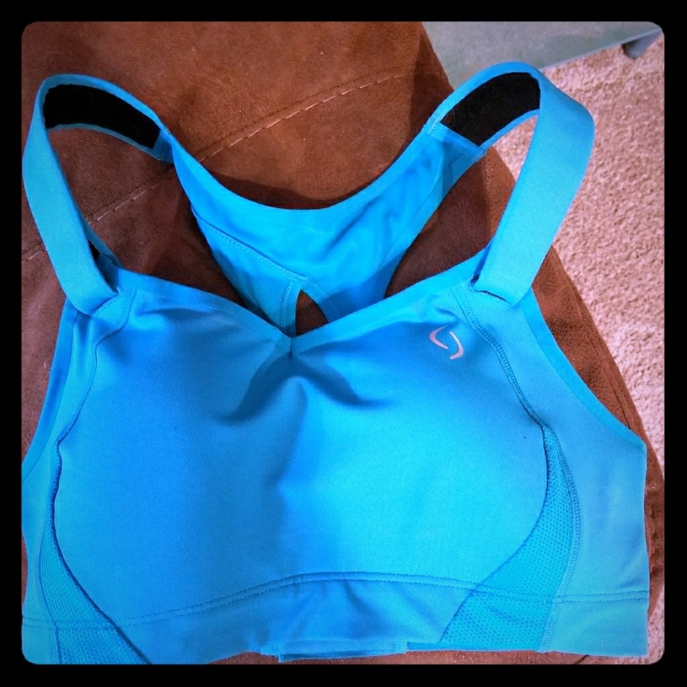 Sports bra